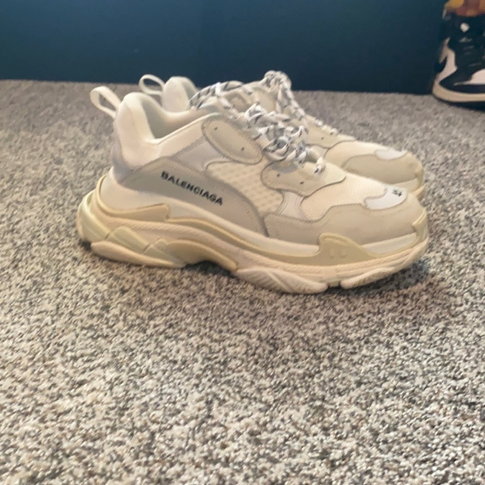 Balenciaga triple s